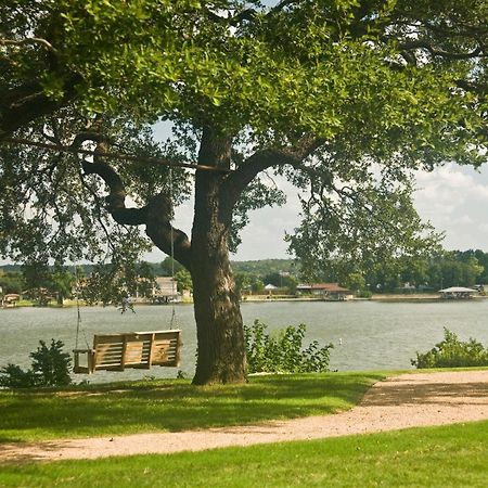 Inn On Lake Гранбери Номер фото